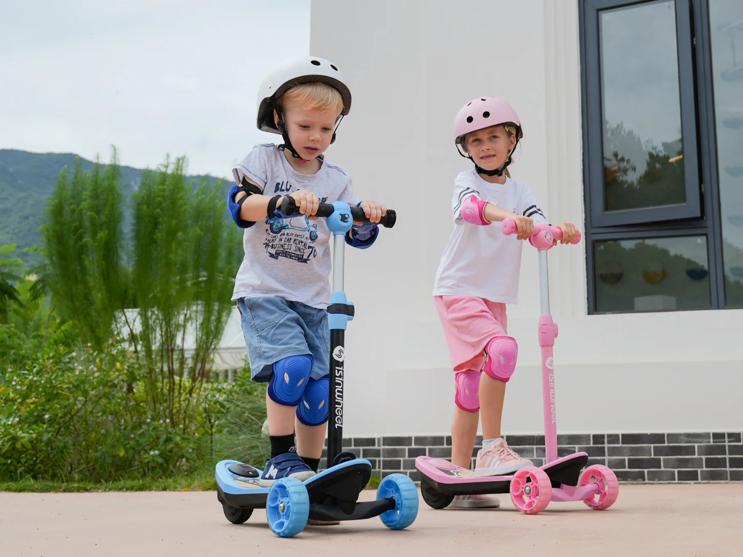 isinwheel Long Range 3 Wheel Kids Electric Scooter - Image 6