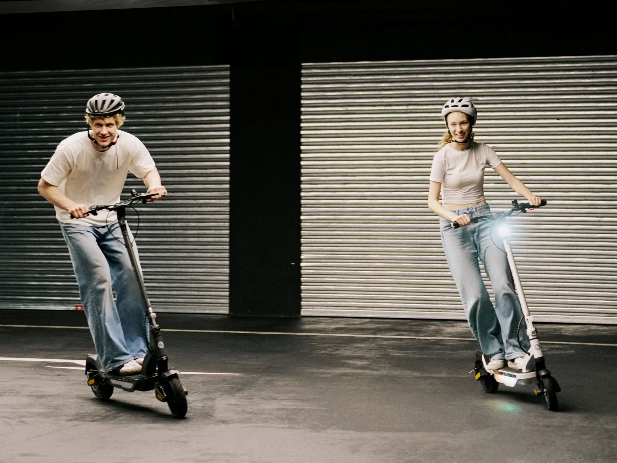 S Nova Commuting Electric Scooter - Image 6